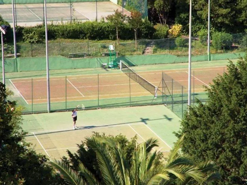Hotel Cannes Montfleury 4*,