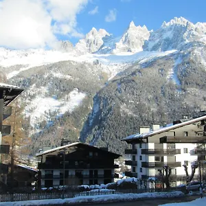 Apartment Le Pied Du Brevent - Walk To Lift, Getaway Chamonix