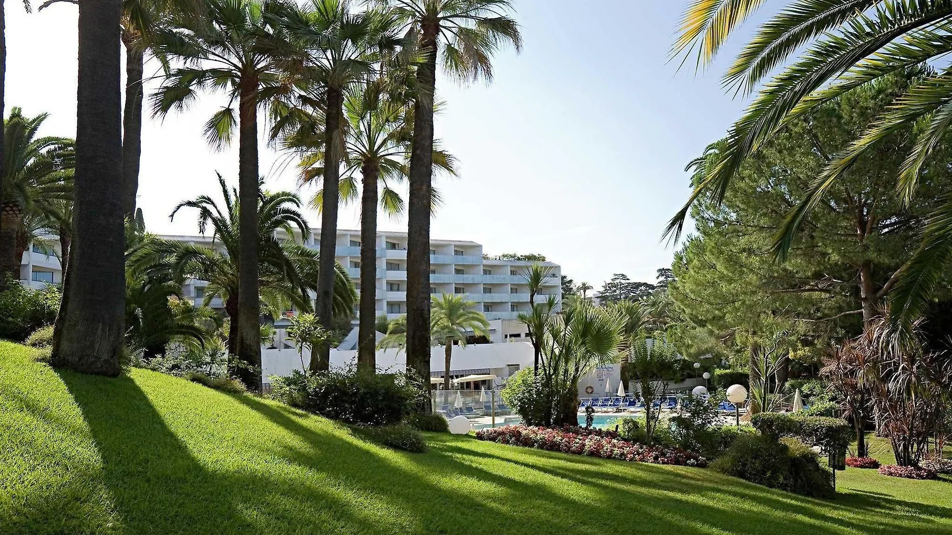****  Hotel Cannes Montfleury France